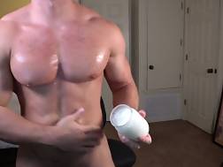 2 min - Big oiled daddy thick